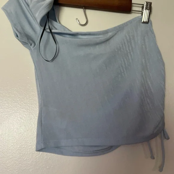 H&M Divided Asymmetric Ruched Baby Blue Top - Picture 4 of 5